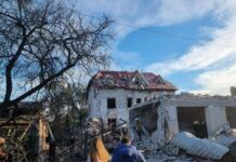 Рашисты ударили КАБами по Харькову, горят дома, есть погибшие, растет количество пострадавших
