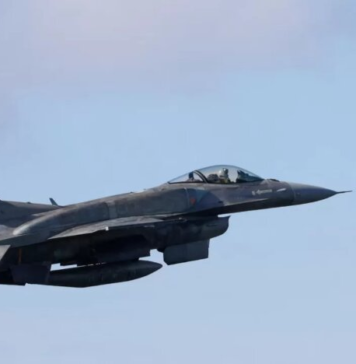 Нидерландские F-16 против реактивных «шахедов»: Зеленский и Йеттен обсудили, чем усилить истребители