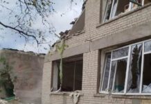 Дрон ударил по микроавтобусу на Харьковщине: два человека получили ранения