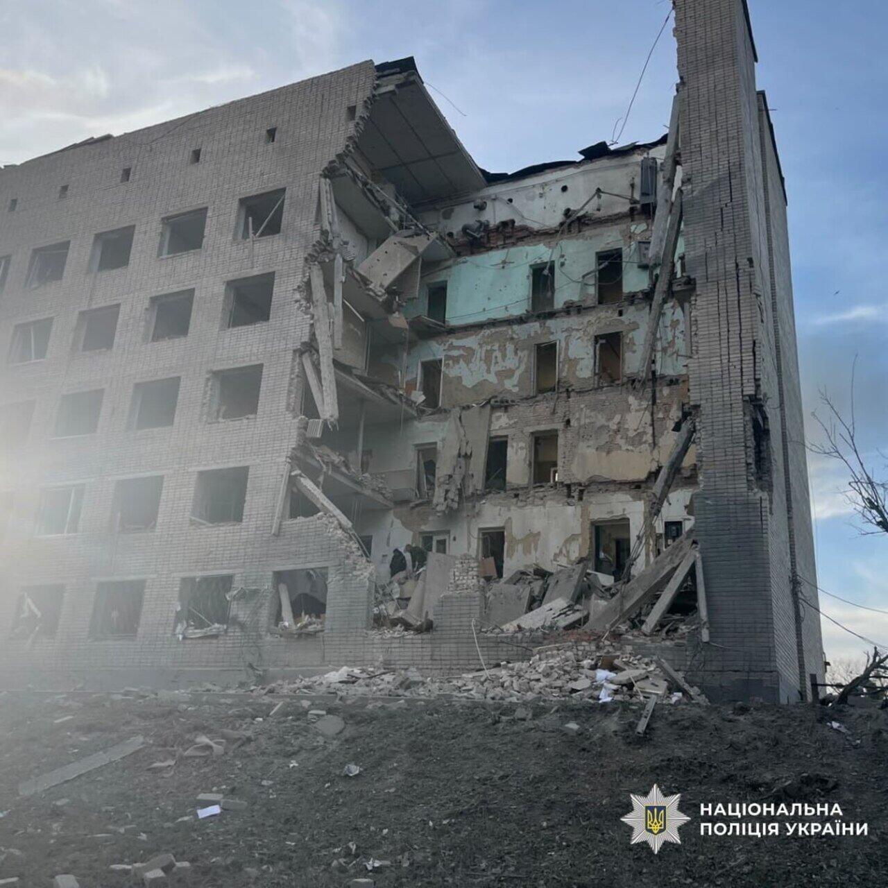 Поисковая операция в Изюме: под завалами найдены пять погибших
