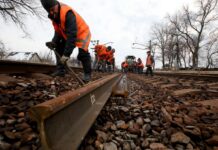 Россияне атаковали дронами железнодорожную инфраструктуру Полтавы, в городе раздавались взрывы