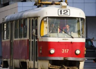 В Харькове на два дня изменят движение транспорта: где будут ограничения 7 и 8 октября